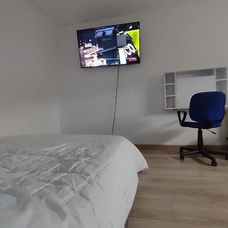 Апартаменты Chambre Prive Dans Une Maison Avec Terrasse Et Jardin Salles De Bain Partagees Лилль Экстерьер фото