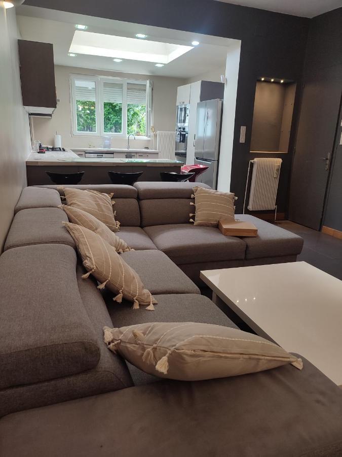 Апартаменты Chambre Prive Dans Une Maison Avec Terrasse Et Jardin Salles De Bain Partagees Лилль Экстерьер фото