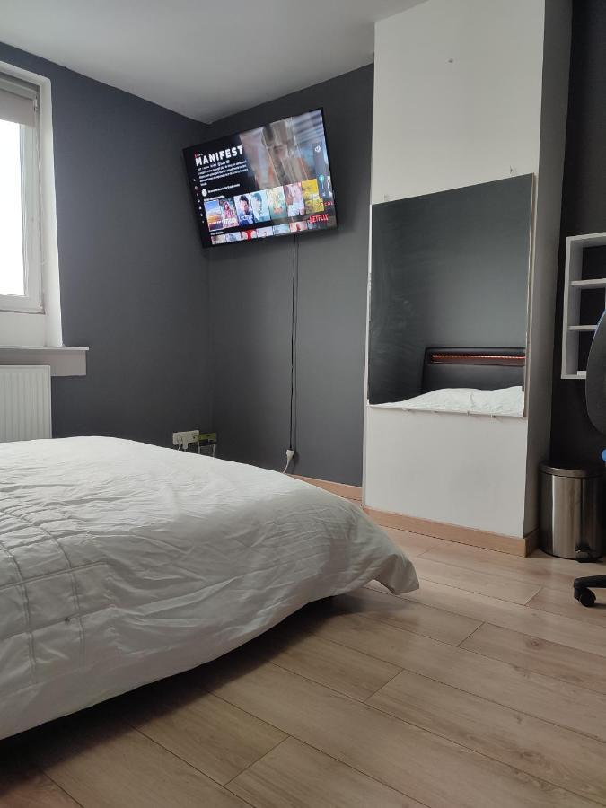 Апартаменты Chambre Prive Dans Une Maison Avec Terrasse Et Jardin Salles De Bain Partagees Лилль Экстерьер фото